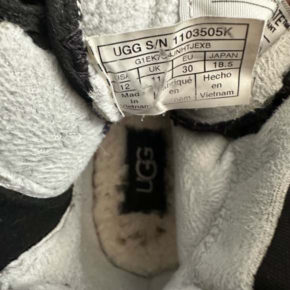 UGG Kids Boots Size 12c - Picture 7 of 7